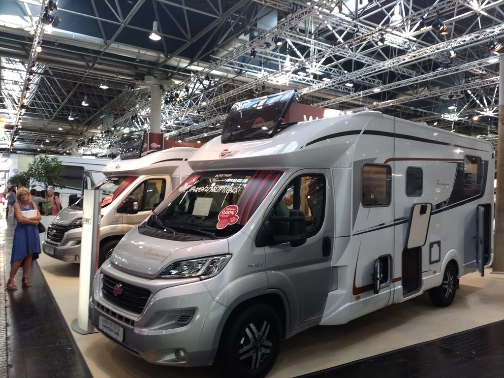 727 von links vorne mit tine 2020